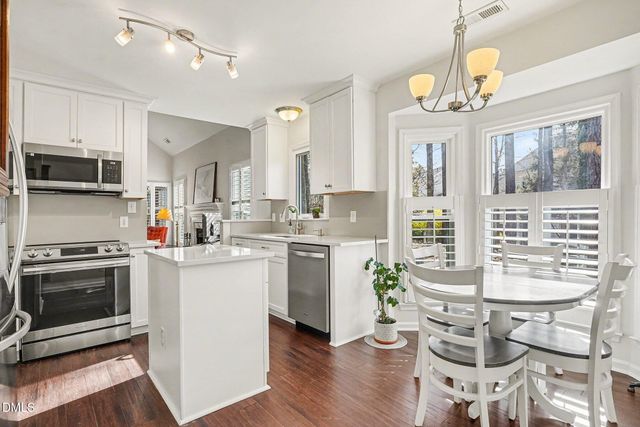 12105 Queensbridge Court, Raleigh, NC 27613