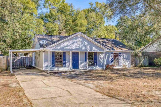 3936 Elmcrest Dr, Pensacola, FL 32504