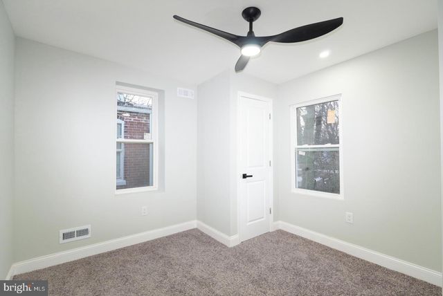 2103 N LOCUST ST, Wilmington, DE 19802