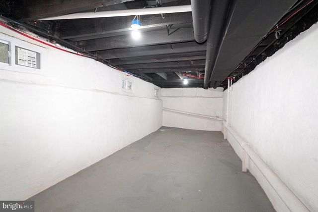 2103 N LOCUST ST, Wilmington, DE 19802