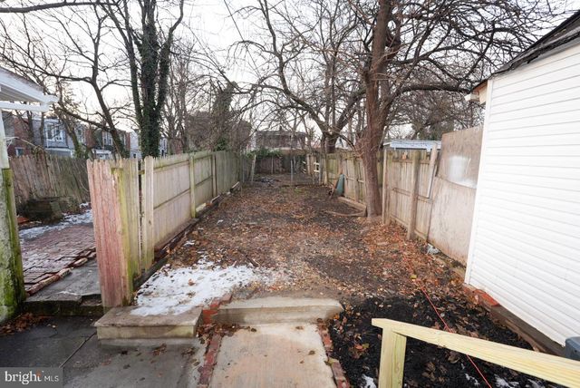 2103 N LOCUST ST, Wilmington, DE 19802