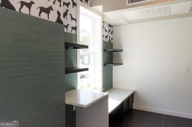 305 Collins Industr Way 5003, Lawrenceville, GA 30043