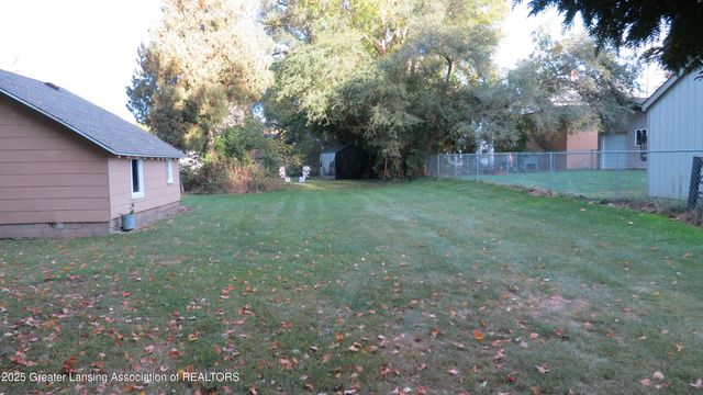 129 W Pearl Street, Ovid, MI 48866