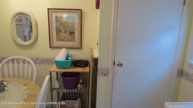 129 W Pearl Street, Ovid, MI 48866