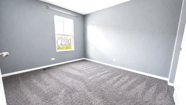 1150 Evergreen Avenue, Des Plaines, IL 60016