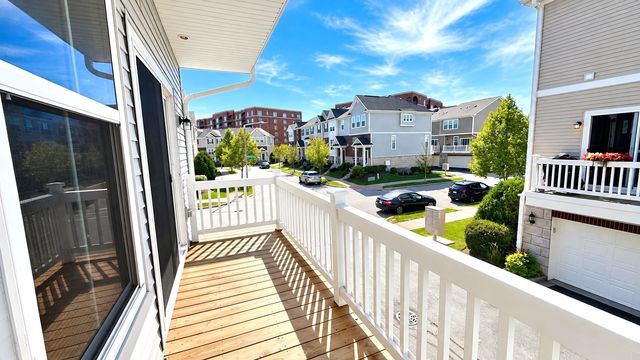 1150 Evergreen Avenue, Des Plaines, IL 60016