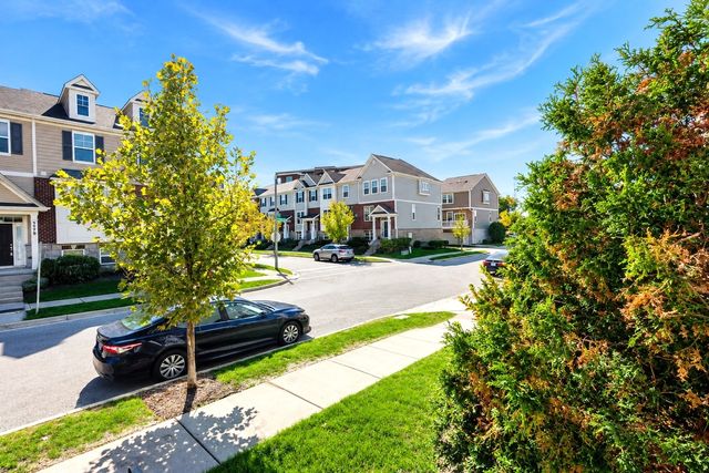 1150 Evergreen Avenue, Des Plaines, IL 60016