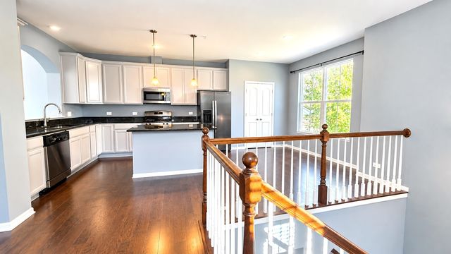 1150 Evergreen Avenue, Des Plaines, IL 60016