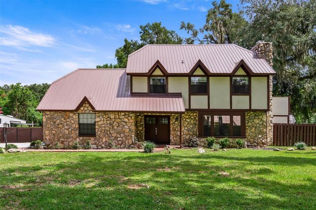 102 THICKET LANE, Palatka, FL 32177