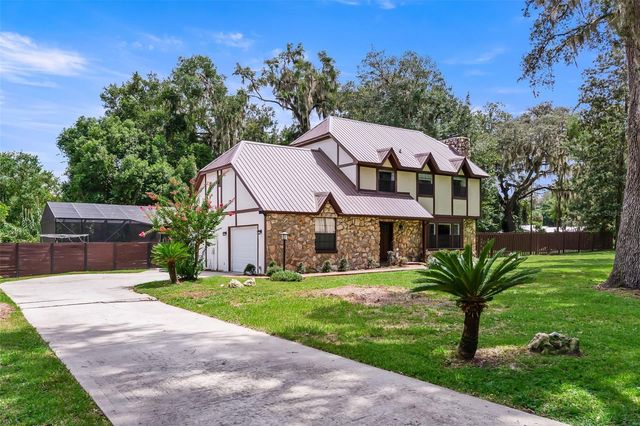 102 THICKET LANE, Palatka, FL 32177