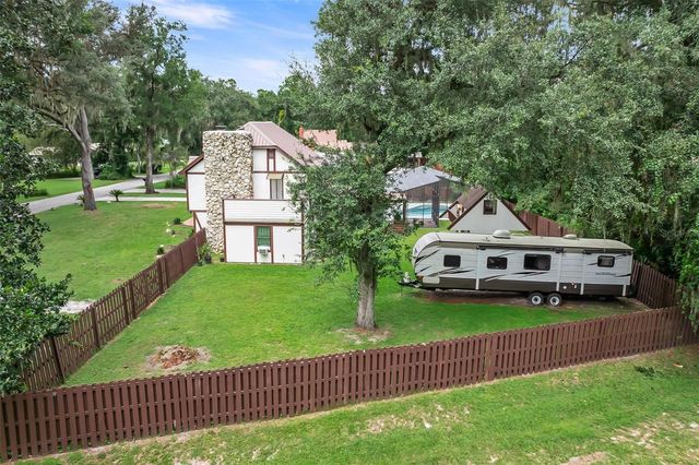 102 THICKET LANE, Palatka, FL 32177