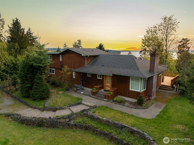 28017 13th Avenue S, Des Moines, WA 98198