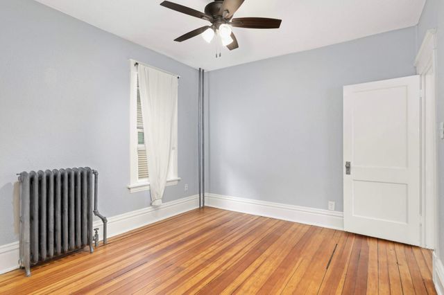 198 Robie Street W, Saint Paul, MN 55107