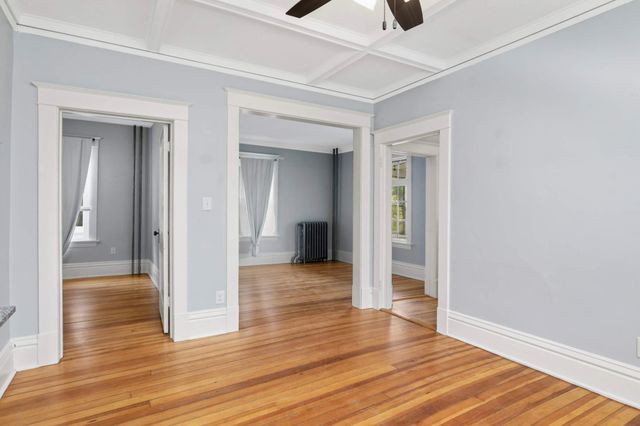 198 Robie Street W, Saint Paul, MN 55107