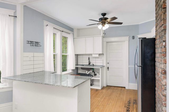 198 Robie Street W, Saint Paul, MN 55107