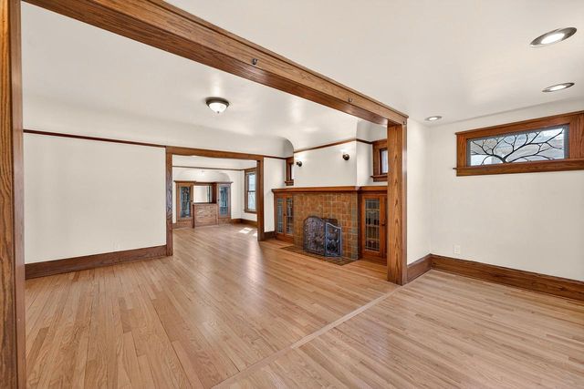 3430 N Cramer STREET, Milwaukee, WI 53211