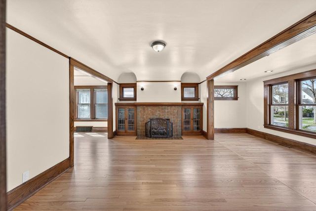 3430 N Cramer STREET, Milwaukee, WI 53211