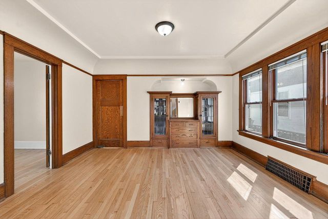 3430 N Cramer STREET, Milwaukee, WI 53211