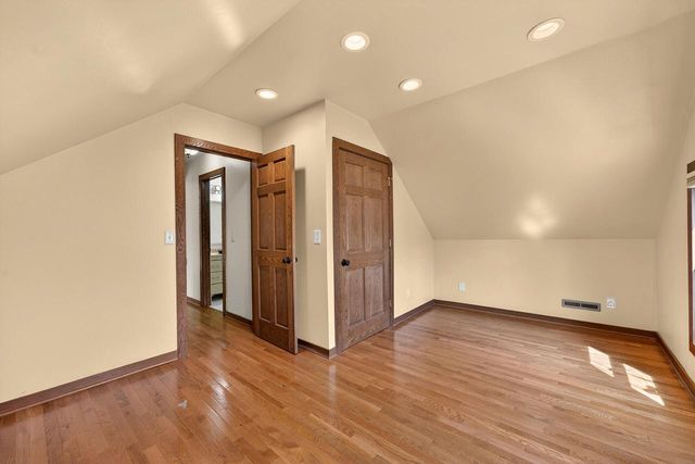 3430 N Cramer STREET, Milwaukee, WI 53211