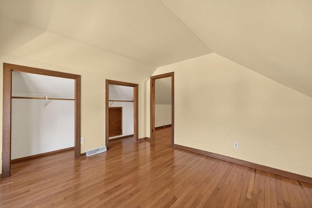 3430 N Cramer STREET, Milwaukee, WI 53211