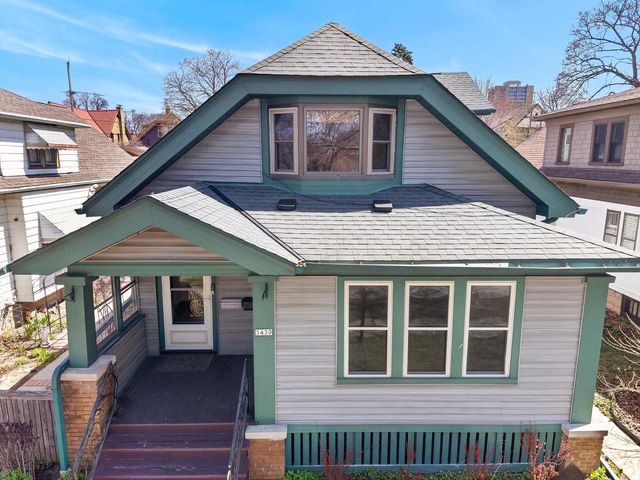 3430 N Cramer STREET, Milwaukee, WI 53211