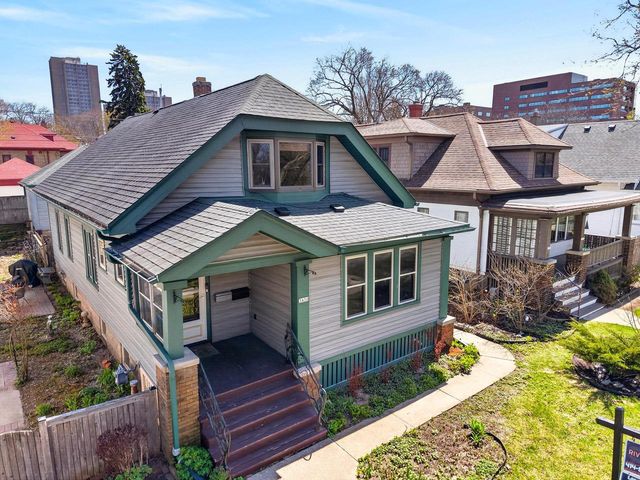 3430 N Cramer STREET, Milwaukee, WI 53211