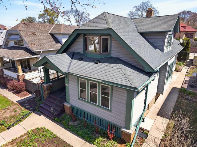 3430 N Cramer STREET, Milwaukee, WI 53211