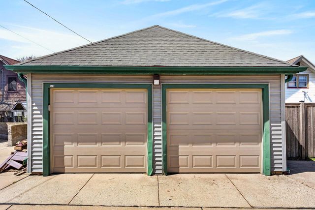 3430 N Cramer STREET, Milwaukee, WI 53211