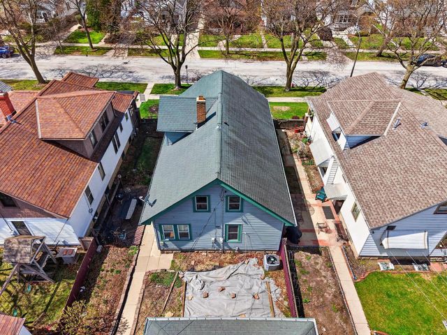 3430 N Cramer STREET, Milwaukee, WI 53211