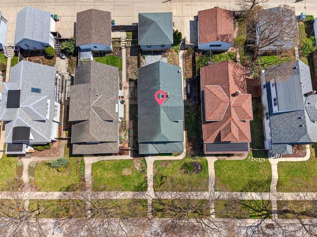 3430 N Cramer STREET, Milwaukee, WI 53211