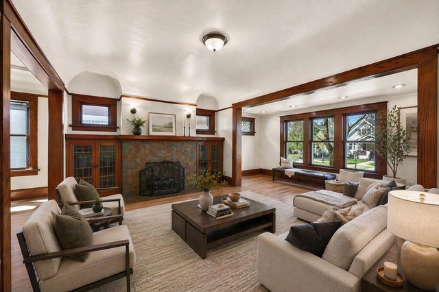 3430 N Cramer STREET, Milwaukee, WI 53211