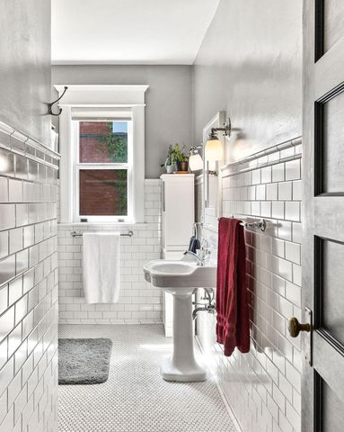 542 Portland Avenue, Saint Paul, MN 55102