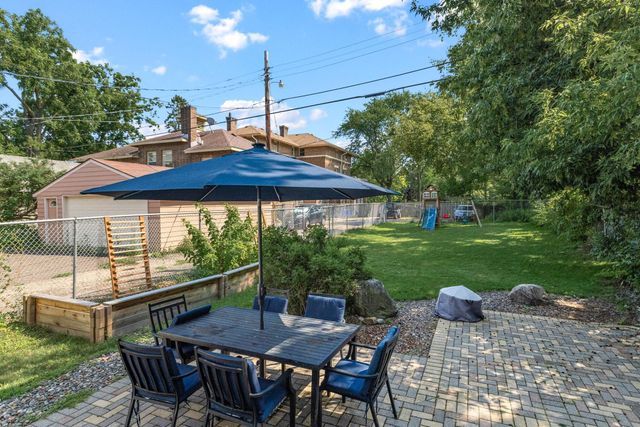 542 Portland Avenue, Saint Paul, MN 55102