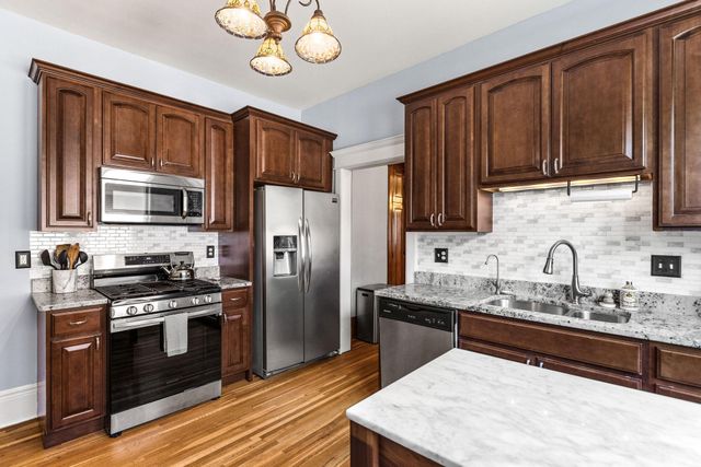 542 Portland Avenue, Saint Paul, MN 55102