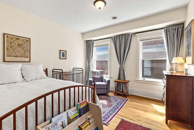 542 Portland Avenue, Saint Paul, MN 55102