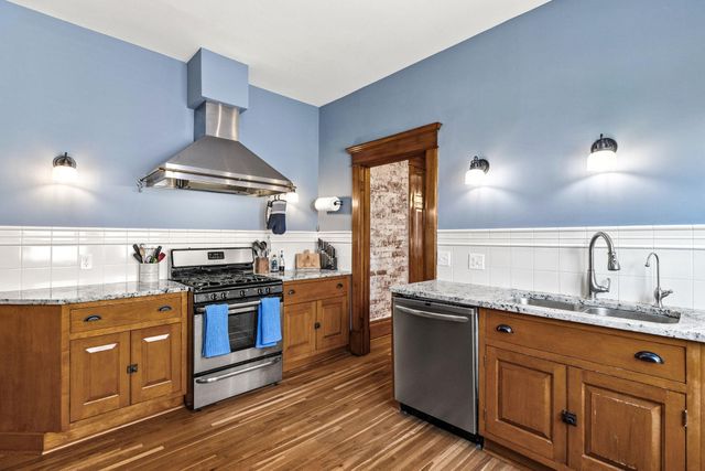 542 Portland Avenue, Saint Paul, MN 55102