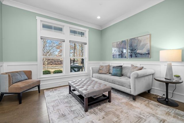 619 Jackson Avenue, River Forest, IL 60305
