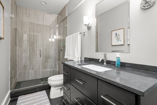 619 Jackson Avenue, River Forest, IL 60305