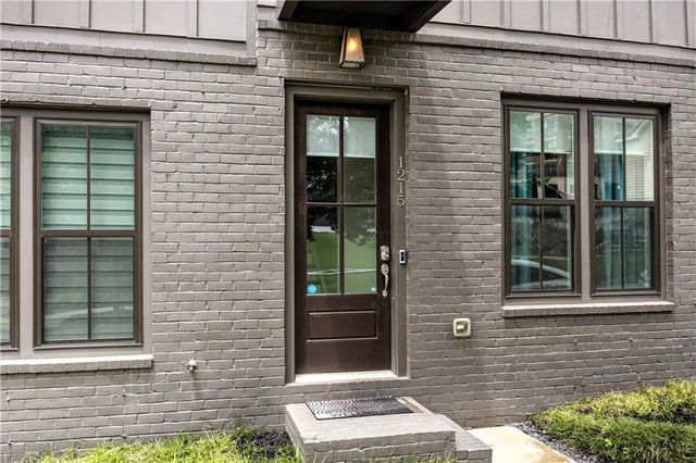 1215 Cushenberry Lane, Atlanta, GA 30318