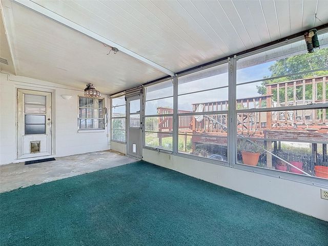 9151 BARRINGTON LANE, Port Richey, FL 34668