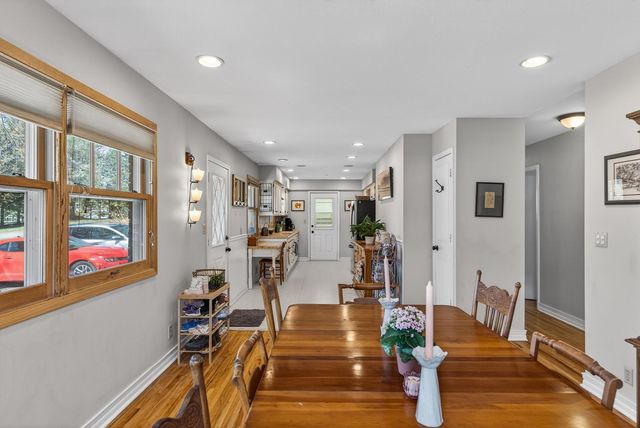 9091 W Staring Lane, Eden Prairie, MN 55347