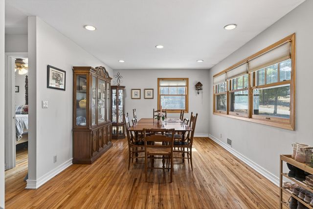 9091 W Staring Lane, Eden Prairie, MN 55347