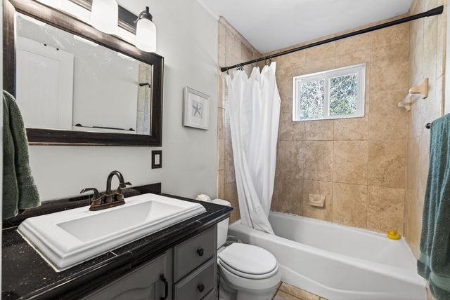 9091 W Staring Lane, Eden Prairie, MN 55347