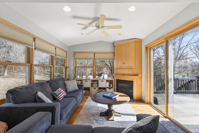 9091 W Staring Lane, Eden Prairie, MN 55347