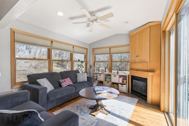 9091 W Staring Lane, Eden Prairie, MN 55347