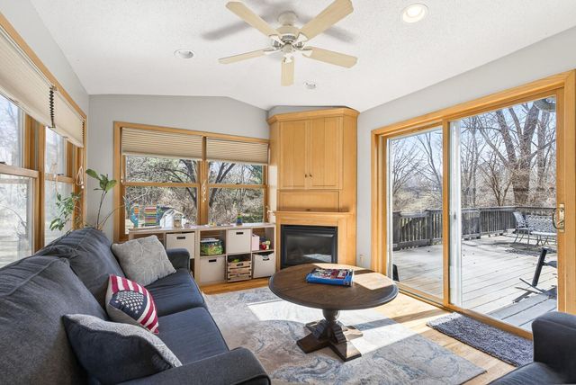 9091 W Staring Lane, Eden Prairie, MN 55347