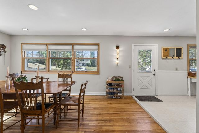 9091 W Staring Lane, Eden Prairie, MN 55347