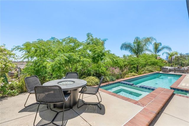 18522 Topanga Canyon, Silverado, CA 92676