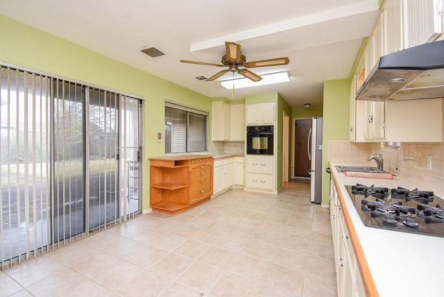 12102 Monticeto Lane, Meadows Place, TX 77477