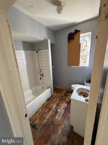 600 N GRANTLEY ST, Baltimore, MD 21229